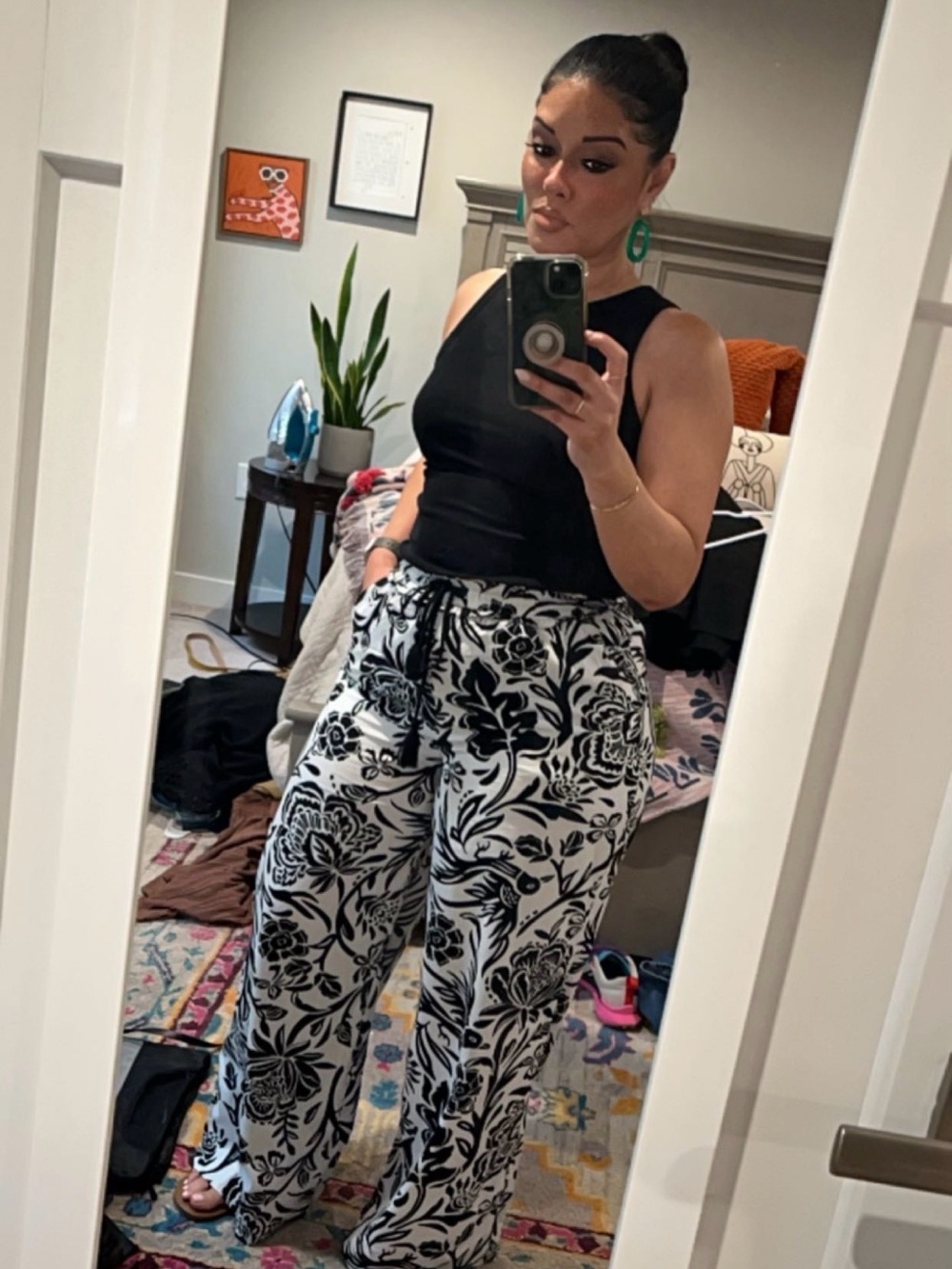 Knox Rose Black & White Botanical Print Pants